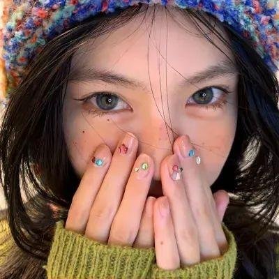 春闺三凤